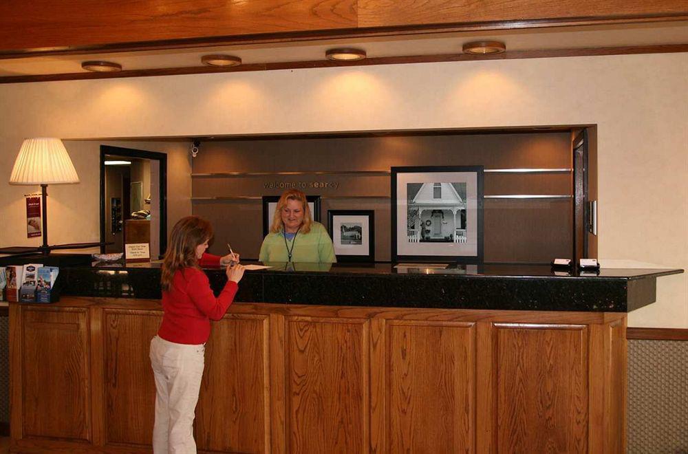 Quality Inn & Suites Searcy I-67 Interior photo